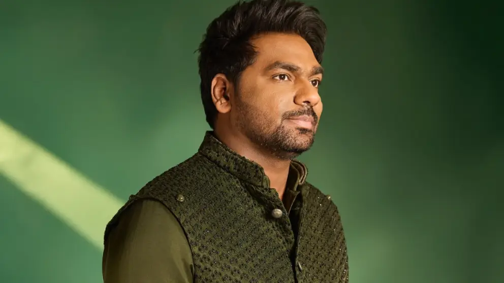 Zakir Khan has taken a break from comedy..