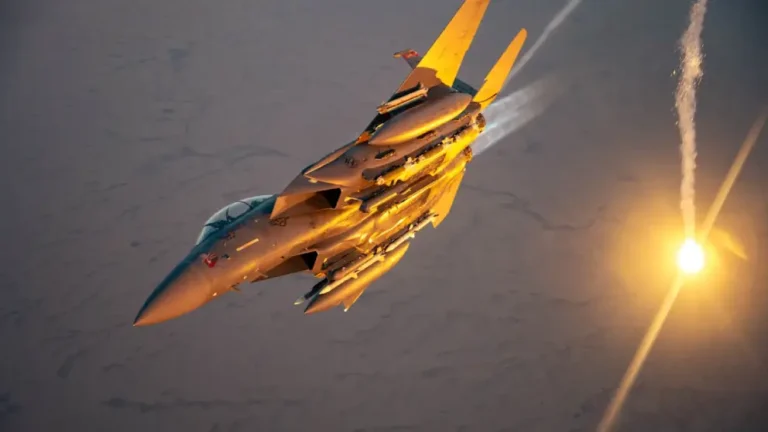 Investigation finds a US-made Kuwaiti fighter shot down three American F-15s