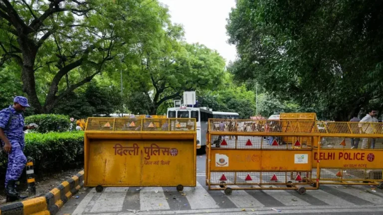 Delhi on High Alert: 5,000 Police Deployed for Parliament March