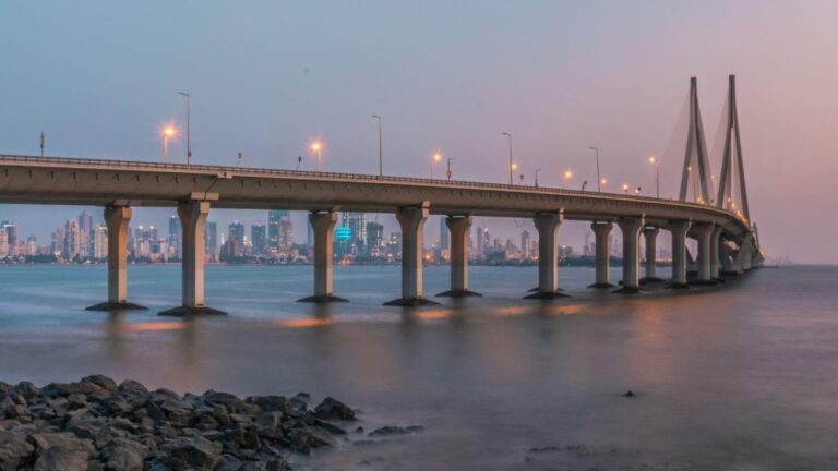 Mumbai on Red Alert: Monsoon Brings Heavy Rain and Challenges
