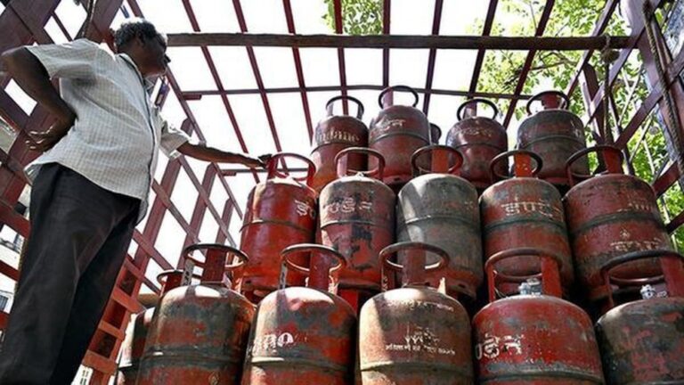 Tamil Nadu Cuts Jet Fuel Tax and Asks Airlines for More Flights